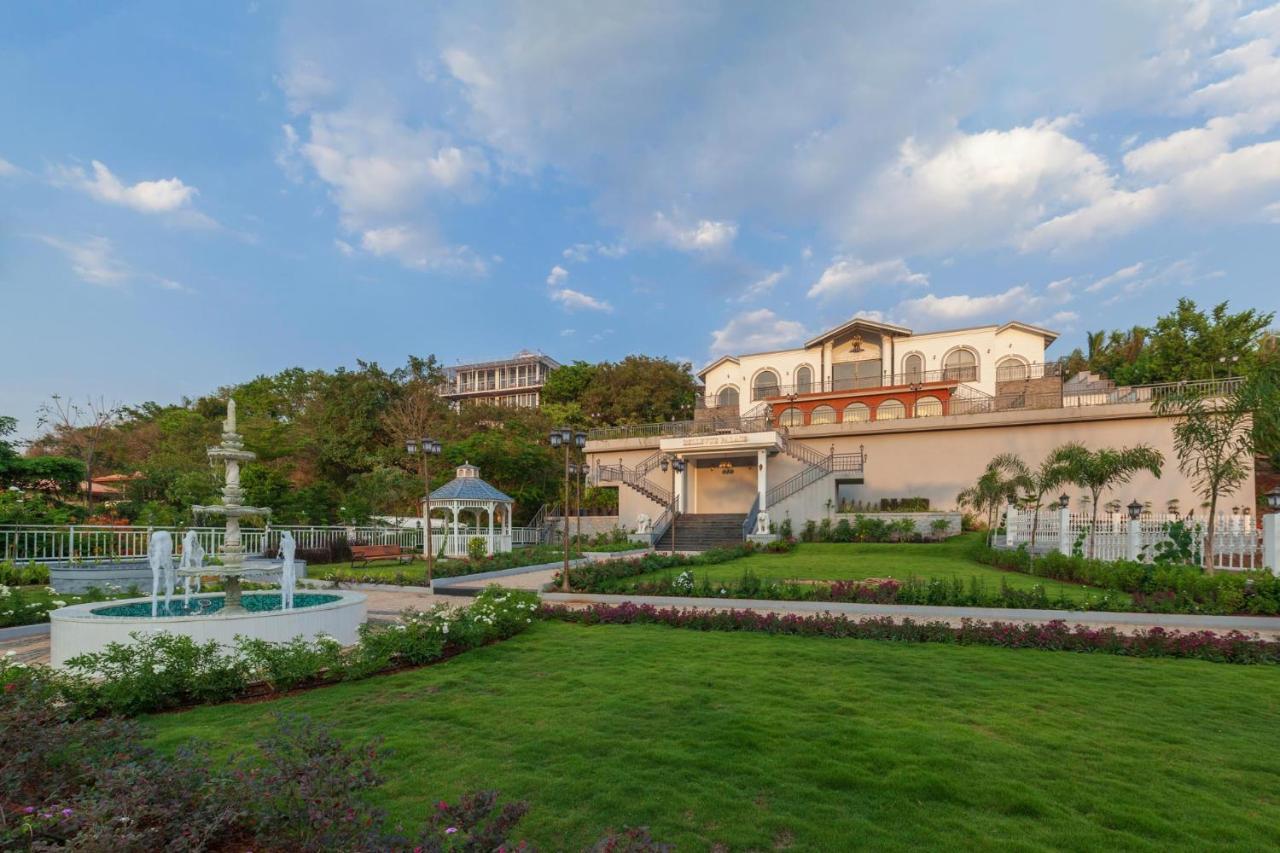 Bellevue Palace By Stayvista - Lavish Abode With A Pool, Landscaped Lawn, Gazebo & Adventure Activities นาสิก ภายนอก รูปภาพ