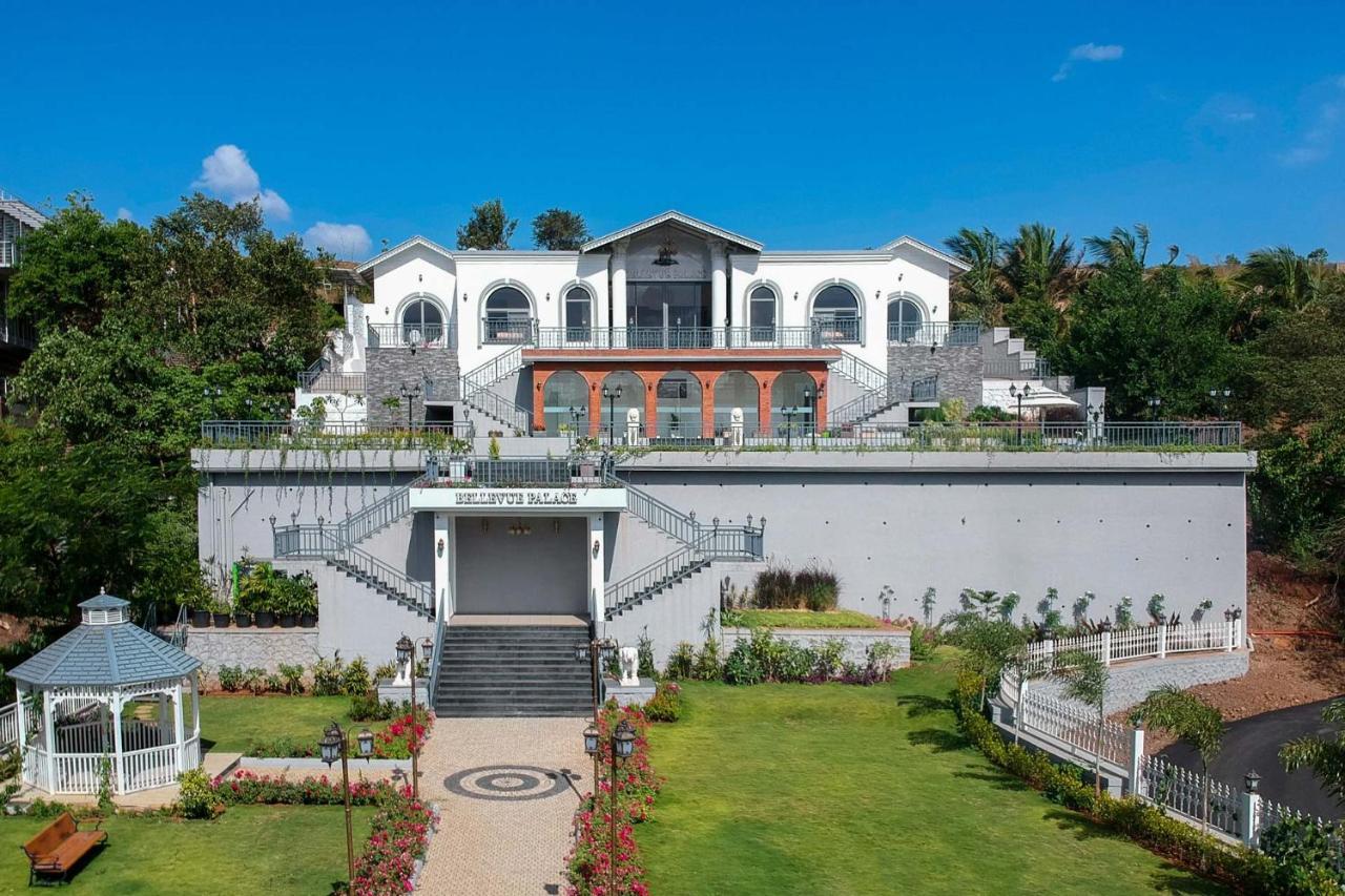 Bellevue Palace By Stayvista - Lavish Abode With A Pool, Landscaped Lawn, Gazebo & Adventure Activities นาสิก ภายนอก รูปภาพ