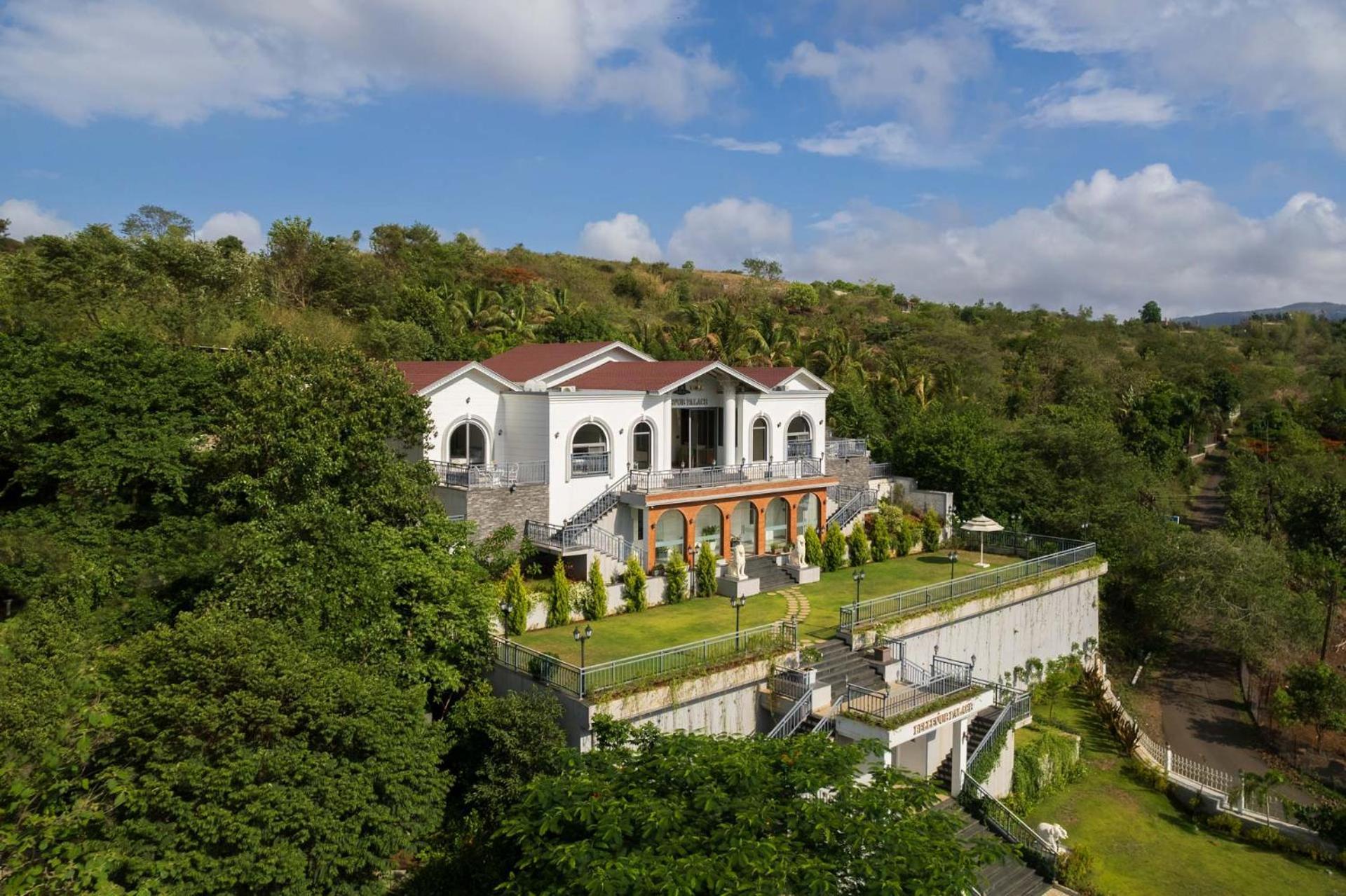 Bellevue Palace By Stayvista - Lavish Abode With A Pool, Landscaped Lawn, Gazebo & Adventure Activities นาสิก ภายนอก รูปภาพ